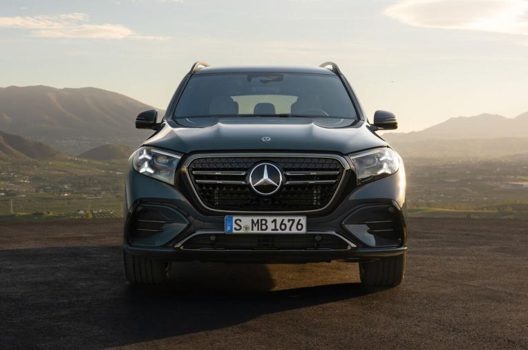 xehay_gls202026_020426_4 Mercedes-Benz GLS 2026 lộ diện: Lột xác nội thất kiểu S-Class, tăng sức mạnh động cơ lên 375 mã lực