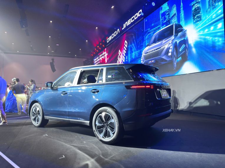 Cận cảnh Jaecoo J5 EV: SUV cỡ B chuẩn bị lắp ráp tại Việt Nam, tầm vận hành 461 km/sạc