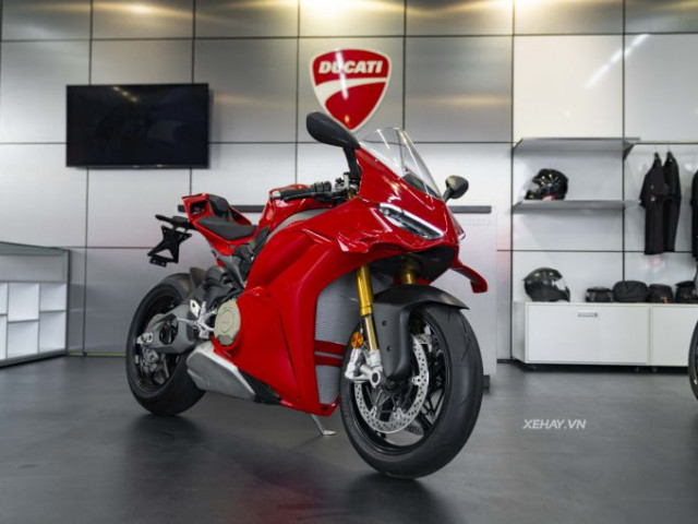 Cận cảnh Ducati Panigale V4 S 2026 giá 1,199 tỷ đồng tại Việt Nam: Định hình lại cuộc đua công nghệ trong phân khúc Superbike