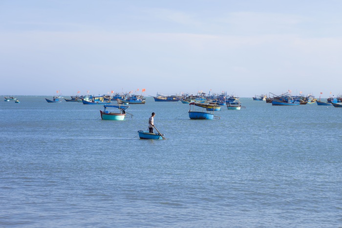 Bình Thuận 'thôi miên' du khách bằng biển xanh, cát trắng, nắng vàng