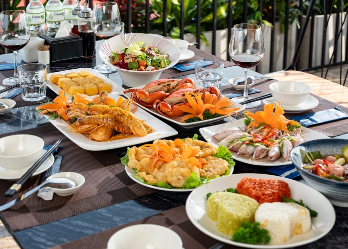 Quán hải sản ngon ở Hạ Long chỉ dân sành mới biết