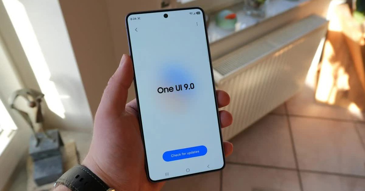 Vừa 'lên đời' One UI 8.5, Galaxy A24 lại bất ngờ chạy One UI 9