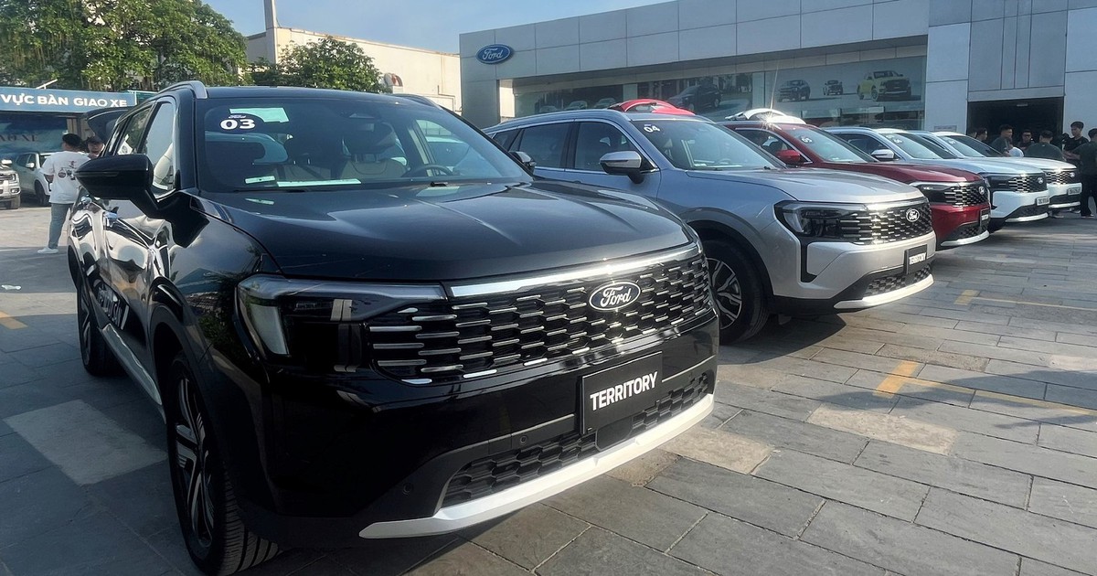 Xe crossover cỡ trung: Doanh số Ford Territory áp sát Mazda CX-5