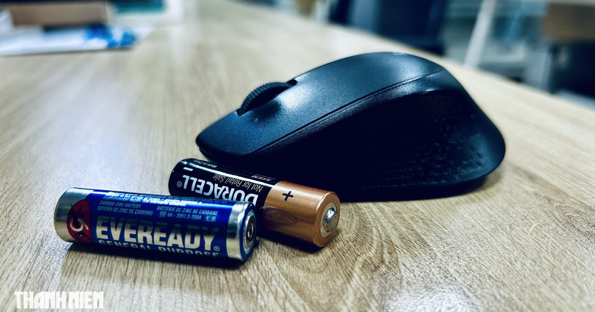 Chuột không dây Bluetooth hay Wireless 'ngốn' pin hơn?