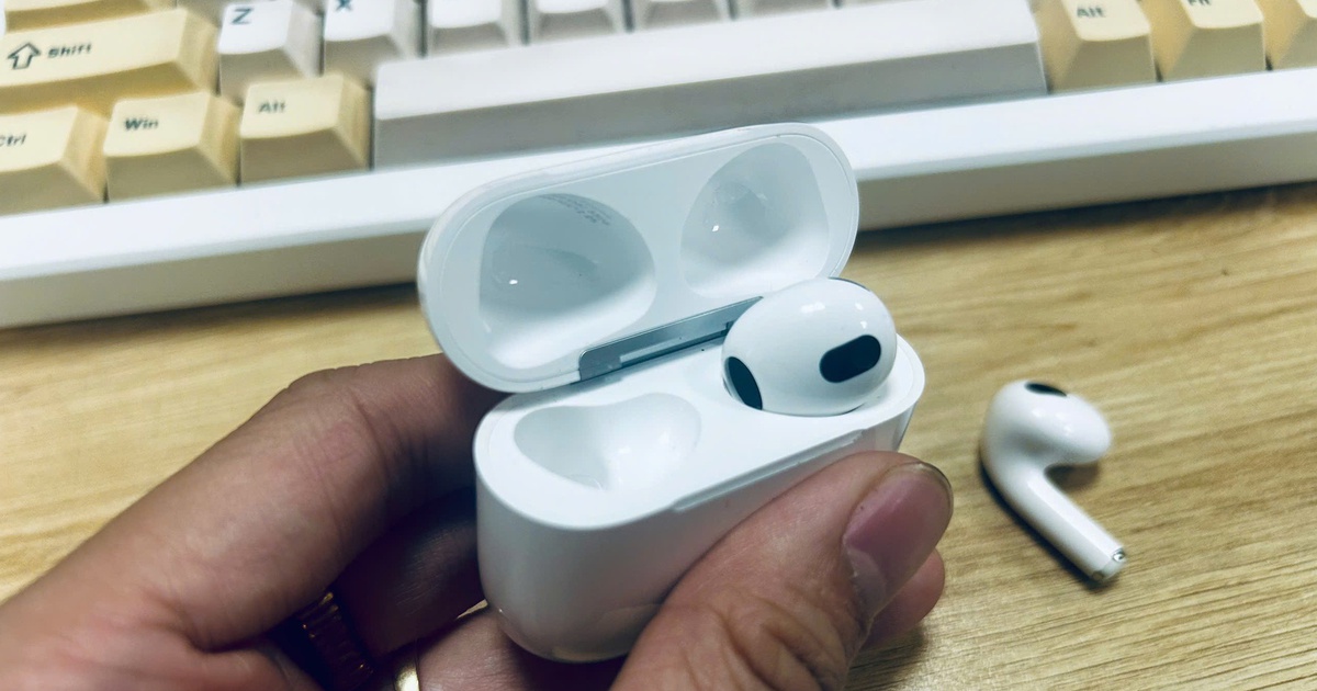 Mẹo đơn giản cứu tai nghe AirPods 'dở chứng'