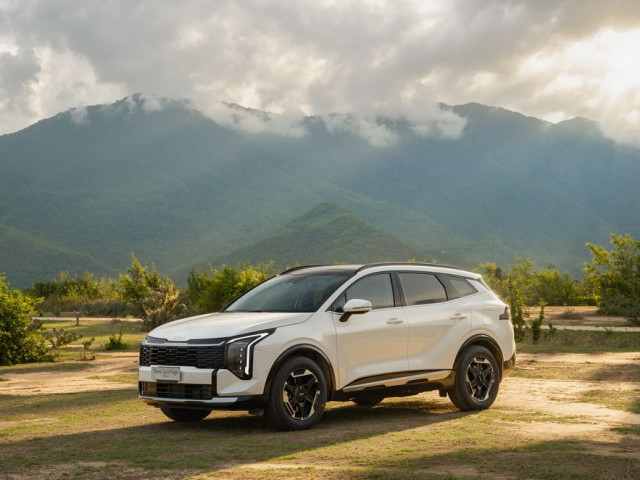 Kia New Sportage Hybrid ra mắt Việt Nam, thêm lựa chọn SUV hybrid cho nhóm khách hàng trẻ