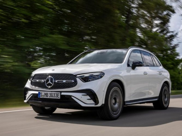 Mercedes-Benz GLC 350e chuẩn bị ra mắt Việt Nam: SUV PHEV giá dự kiến trên 3 tỷ đồng