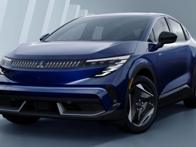 Mitsubishi hồi sinh Eclipse sau 16 năm, nhưng lại là Nissan Leaf đổi logo