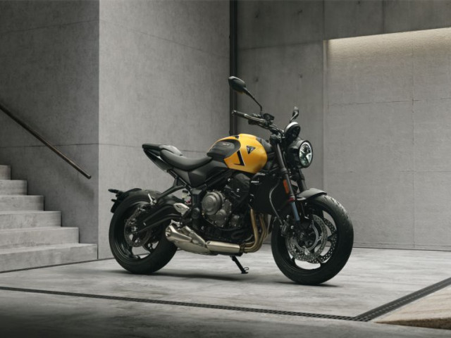 Triumph Trident 660 2026 ra mắt: Nâng cấp phuộc Showa và công nghệ lái, giữ nguyên giá bán