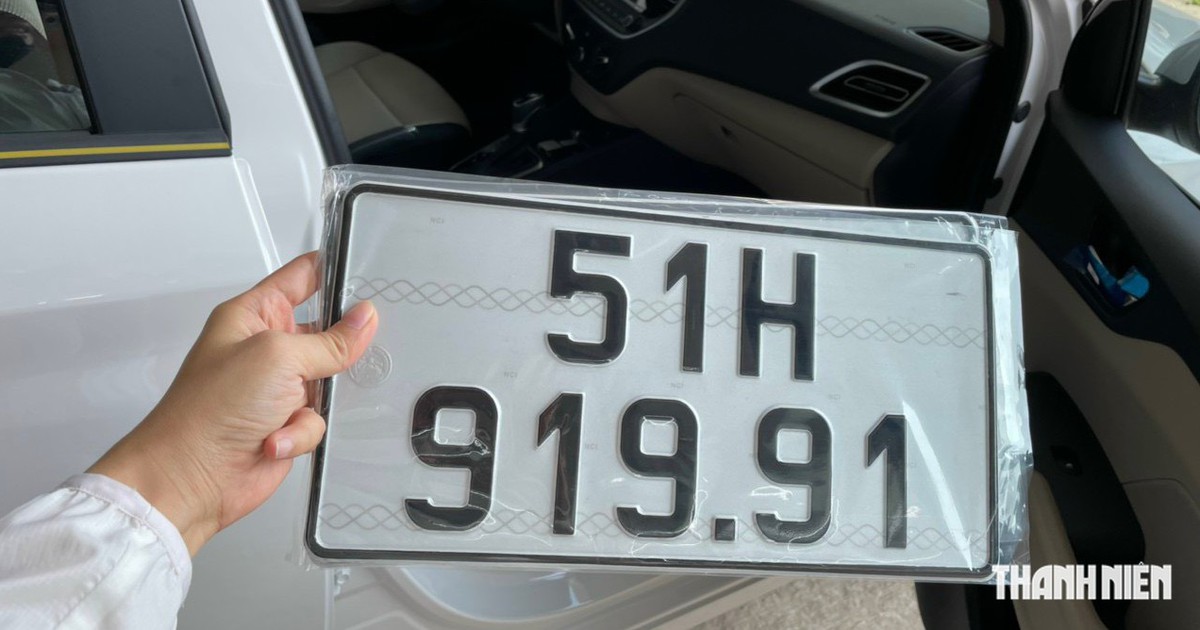 Từ 15.8, dùng VNeID đăng ký sở hữu xe cũ được miễn, giảm lệ phí trước bạ