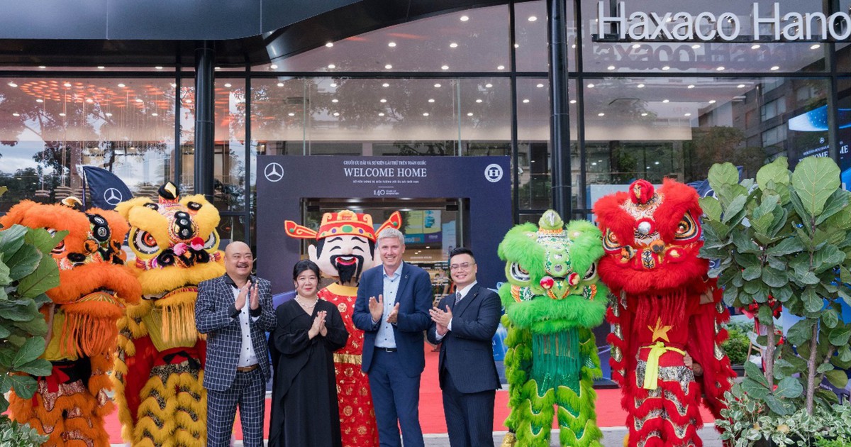 Mercedes-Benz Haxaco Láng Hạ nâng cấp showroom sau 10 năm hoạt động