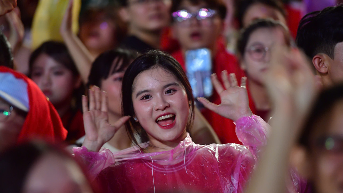 Những khoảnh khắc cảm xúc ở concert 'Tổ quốc trong tim'