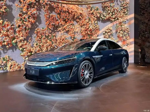BYD Dahan EV ra mắt: Sedan cỡ lớn dài hơn 5,2 m, tầm hoạt động tới 1.008 km