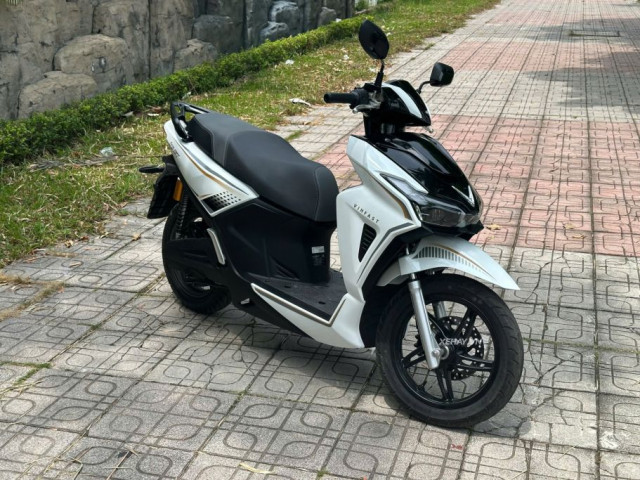 Cận cảnh VinFast Kinet: Xe máy điện cho phái mạnh, có thể chạy 145 km/sạc, giá từ 40 triệu đồng