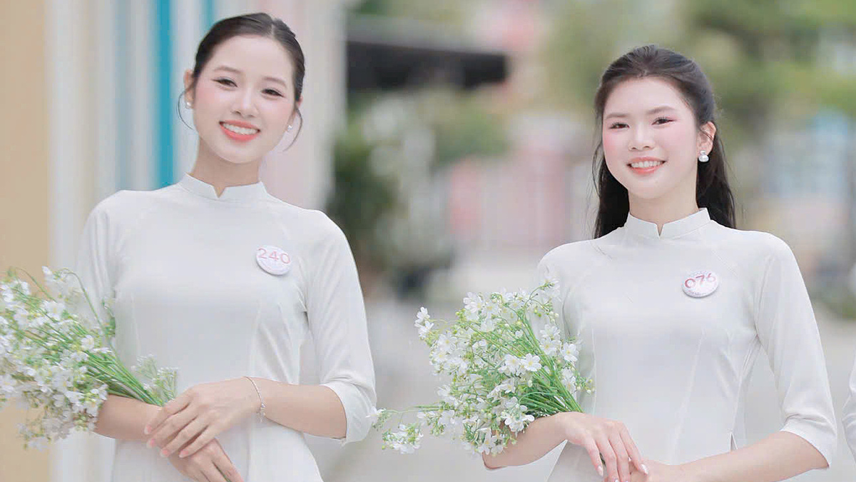 Thí sinh Hoa hậu Việt Nam khoe sắc với áo dài