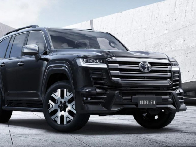 Toyota Land Cruiser 300 nâng cấp bỏ máy xăng, thêm bản hybrid 457 mã lực: Giá hơn 1,7 tỷ VNĐ