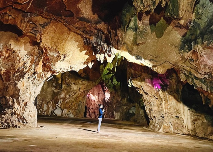 Hang Mỏ Luông Hòa Bình đẹp và đầy bí ẩn, nhất định phải khám phá