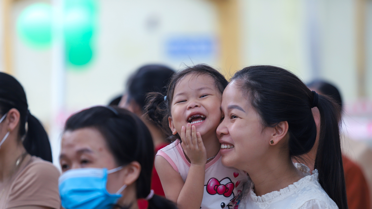 'Hội chợ diệu kỳ' cho bệnh nhi Nghệ An