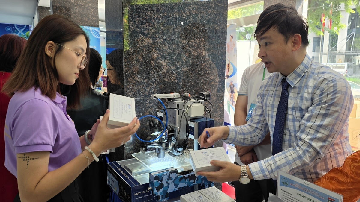 Phiên chợ công nghệ sinh học tại Hà Nội