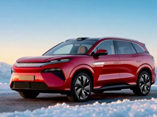 BYD Atto 8 ra mắt: SUV điện cỡ lớn mạnh 764 mã lực, sạc đầy pin chỉ trong 9 phút